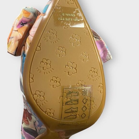 Ted Baker London Rymiiah Multicolor Art Print Court Heels w/ Bow Womens size 7.5 - Picture 10 of 12